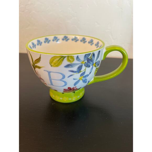 Footed flor mug B initial - Picture 3 of 4